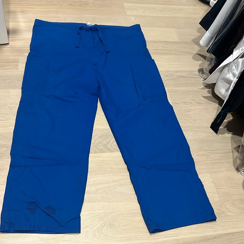 Men’s size small butter soft scrub pants size small - royal blue